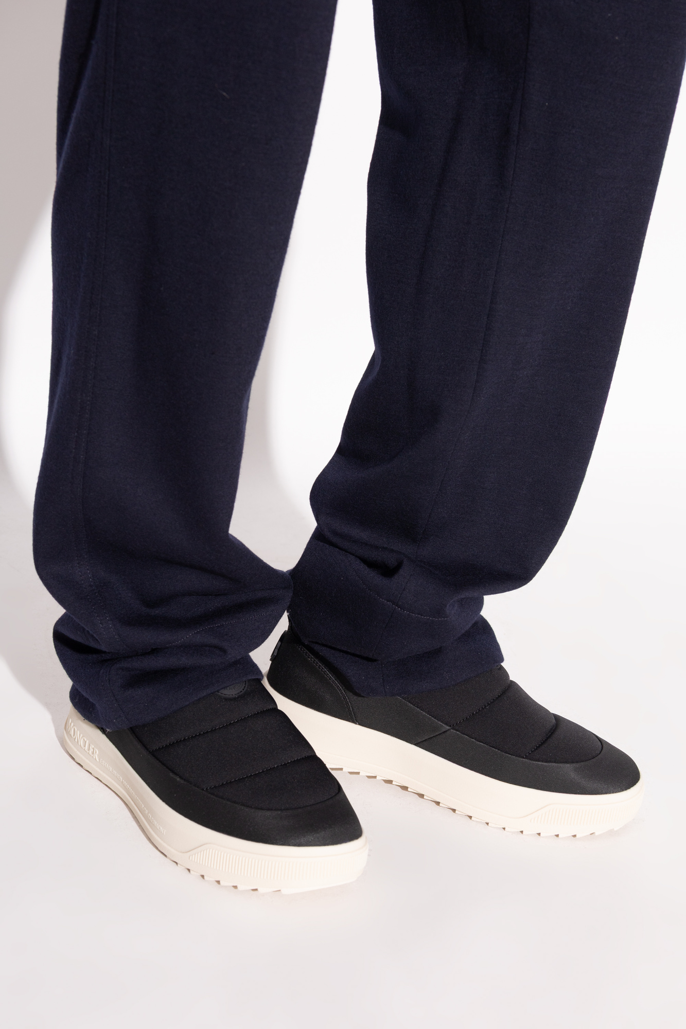 Black Sports shoes with logo patch Moncler - Vitkac GB